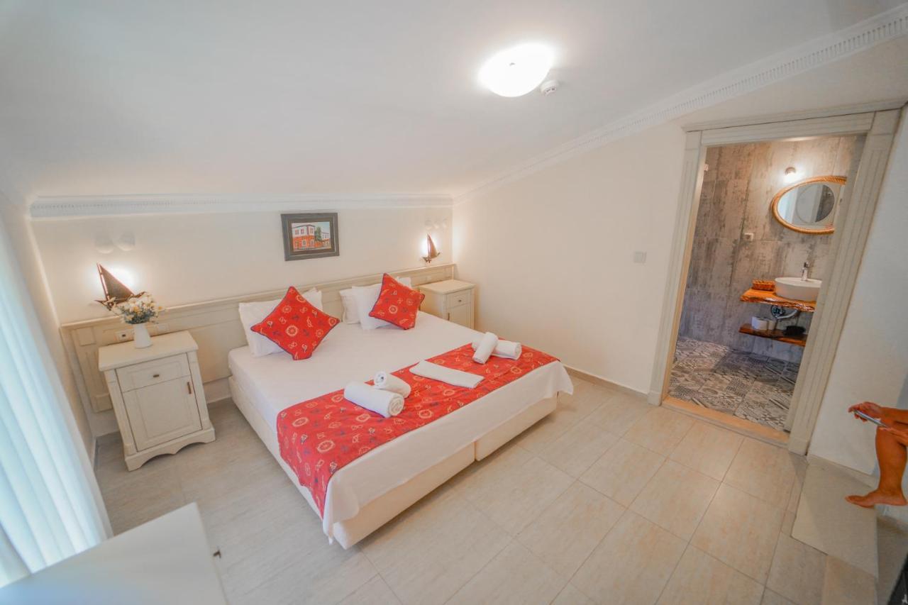 Alacati Marina Palace Экстерьер фото