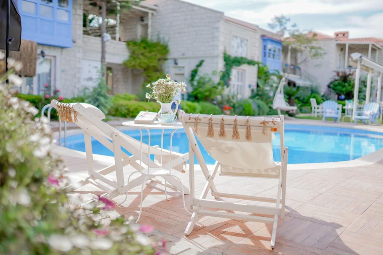 Alacati Marina Palace Экстерьер фото