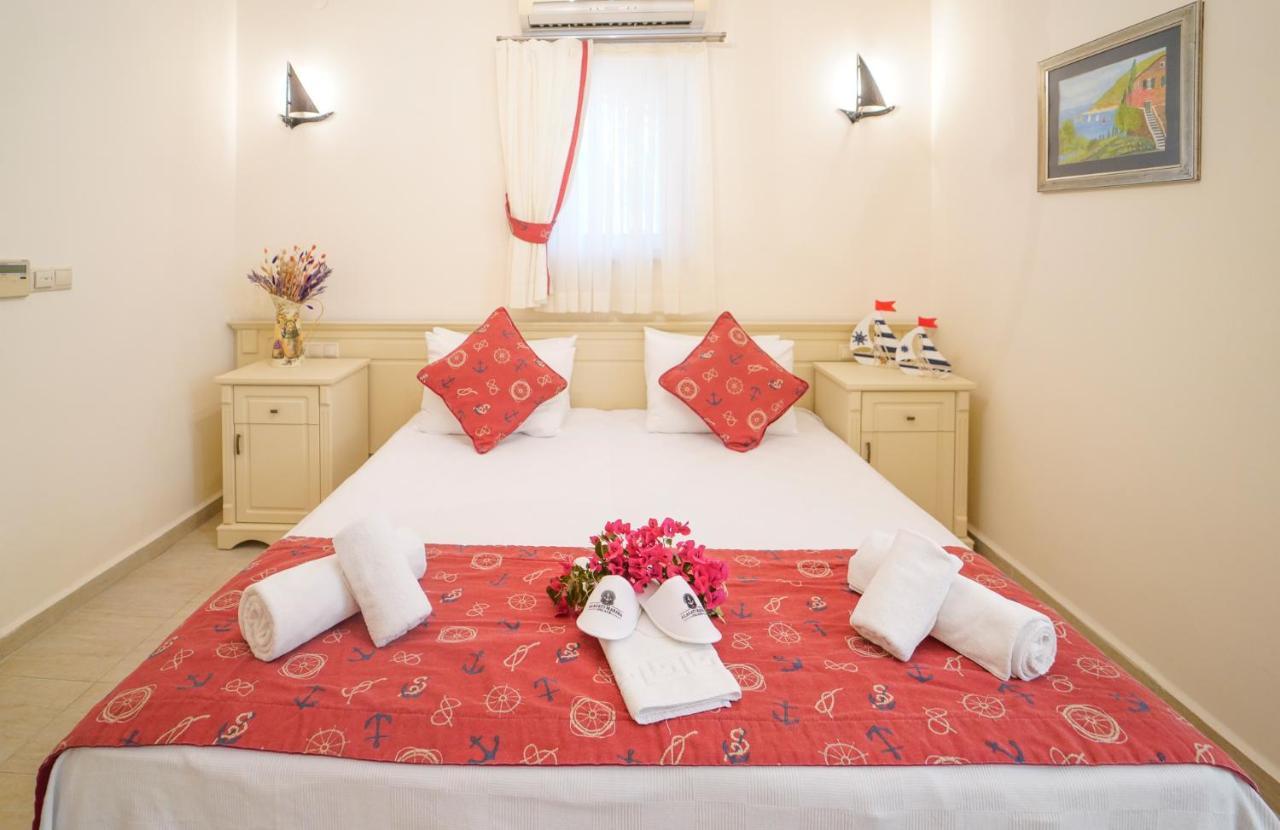 Alacati Marina Palace Экстерьер фото