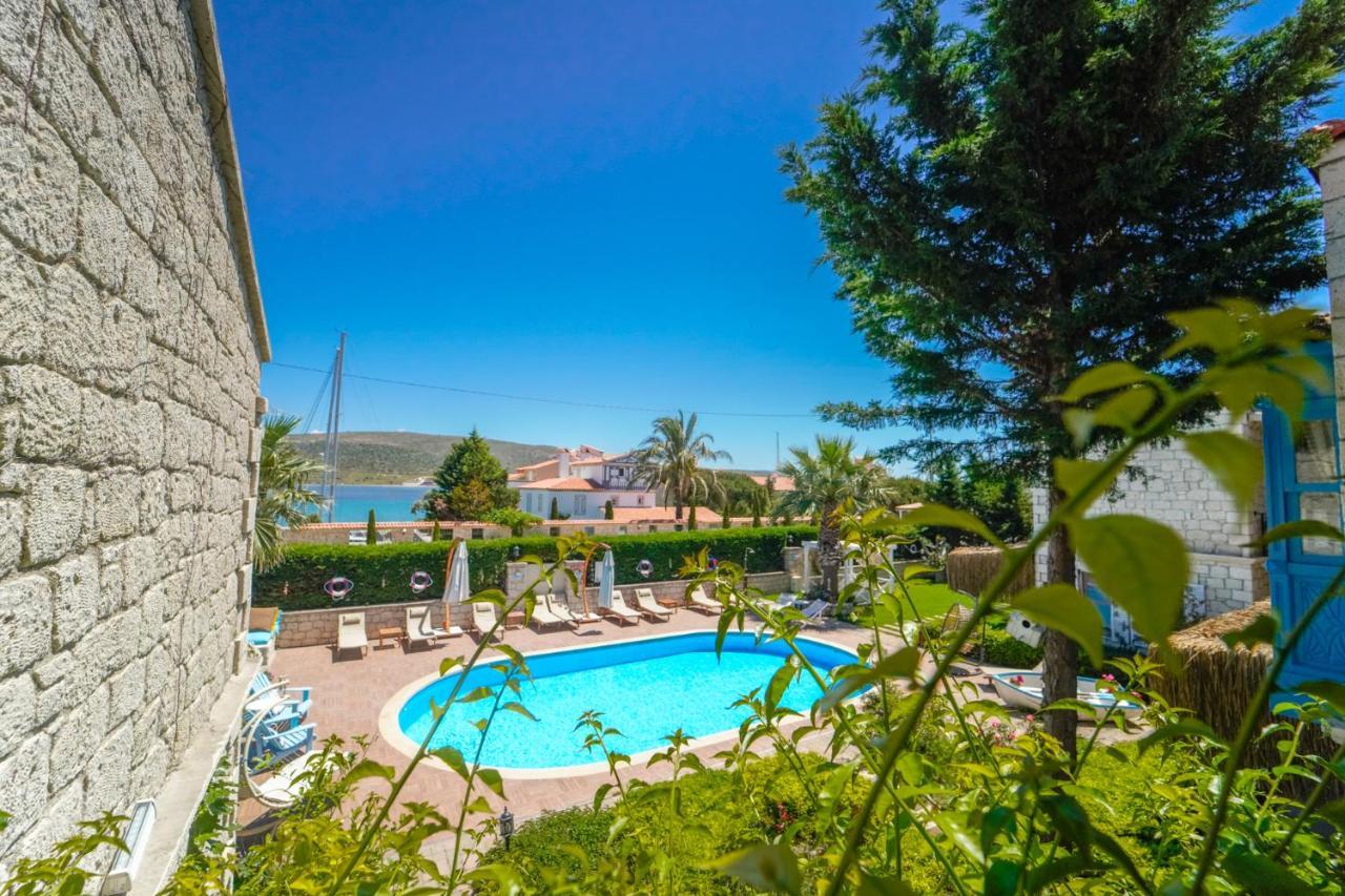 Alacati Marina Palace Экстерьер фото