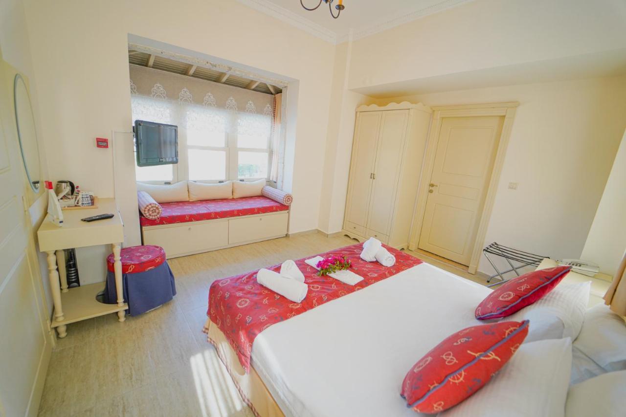 Alacati Marina Palace Экстерьер фото