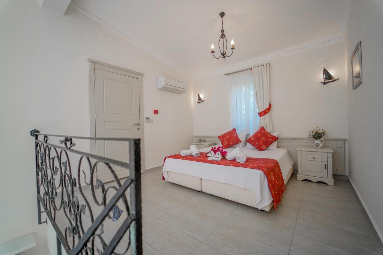 Alacati Marina Palace Экстерьер фото