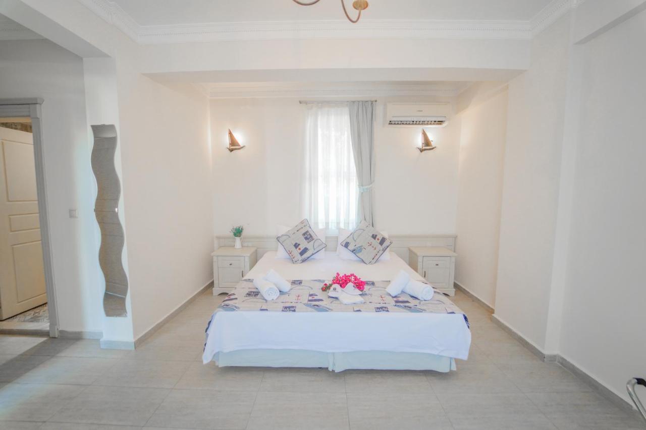 Alacati Marina Palace Экстерьер фото